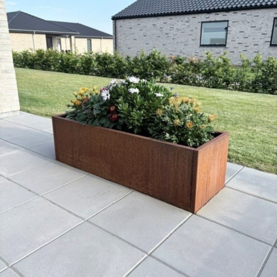 Plantekasse i cortenstål | 120 x 40 x 40 cm