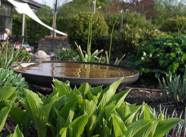 Sansehaven med spejlbassin natur/ rust.