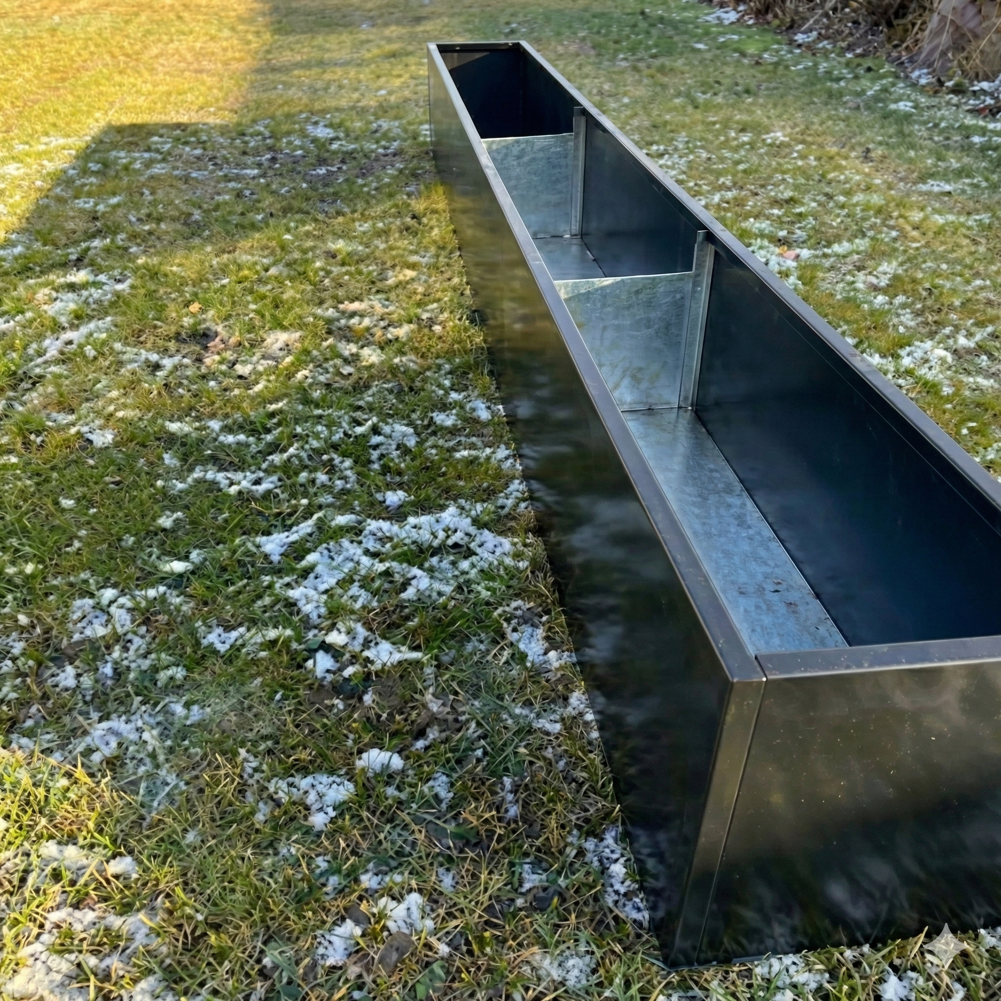 Lang plantekasse i sortlak | B40 H40