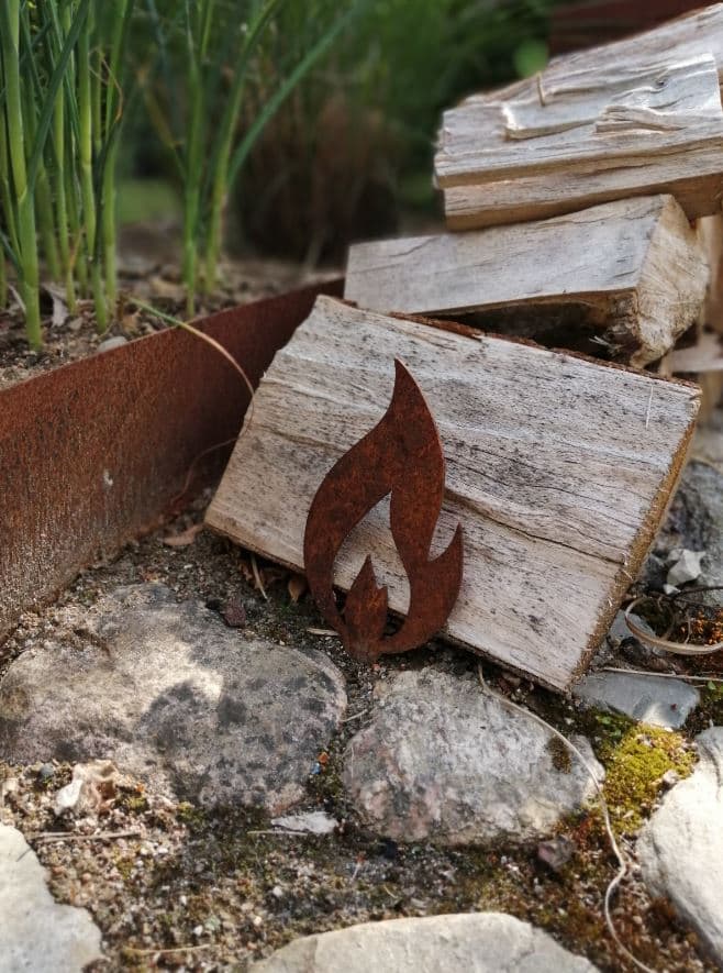 Figur i jern - Flamme