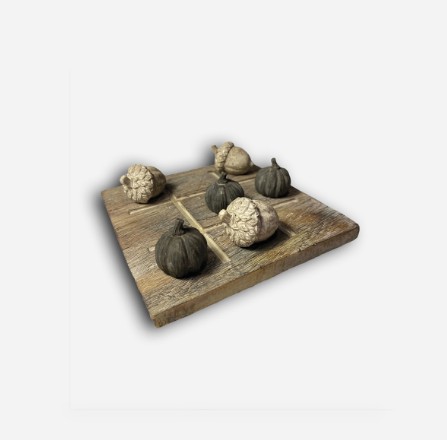Brætspil "tre på stribe"