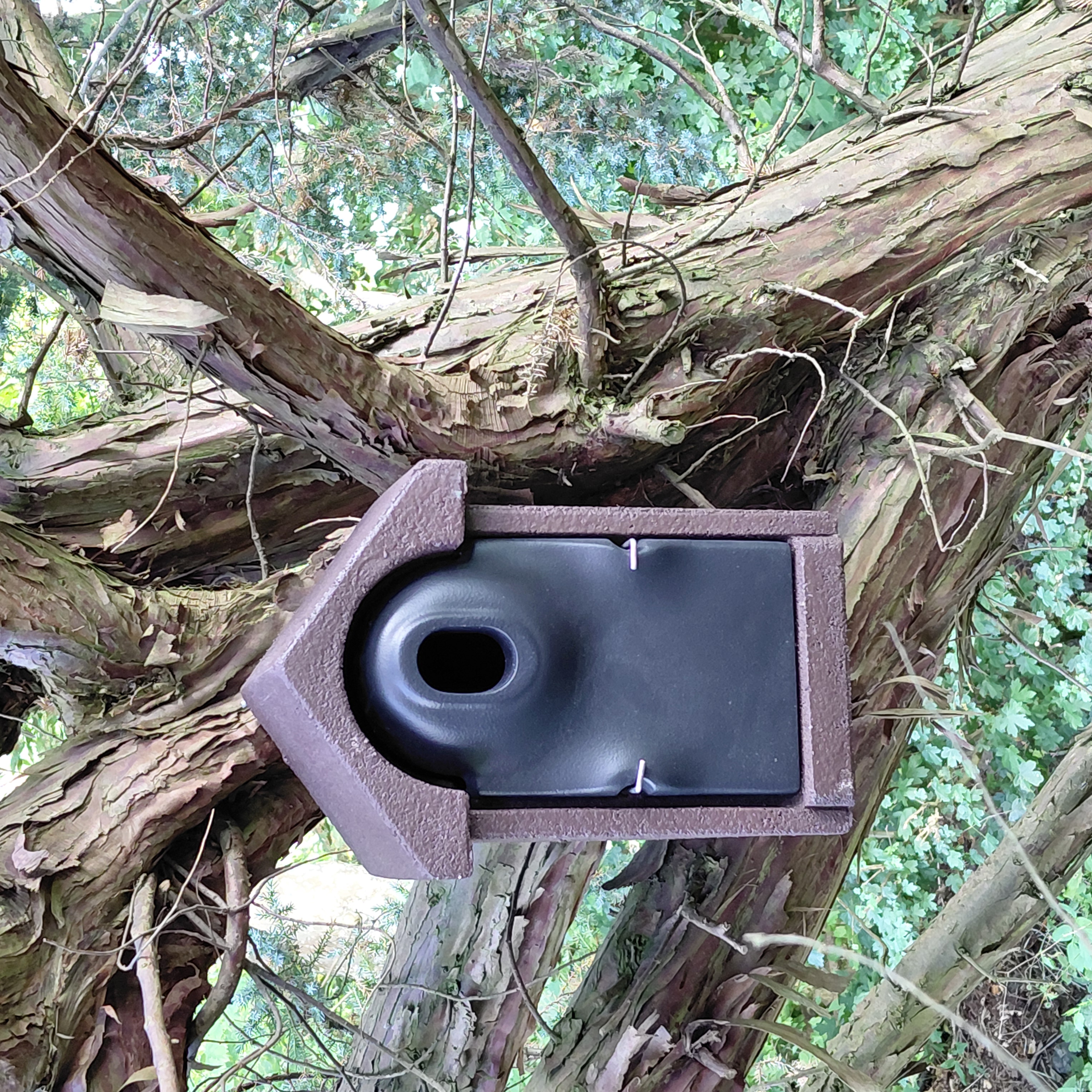 Redekasse beton | brun oval Ø32 mm